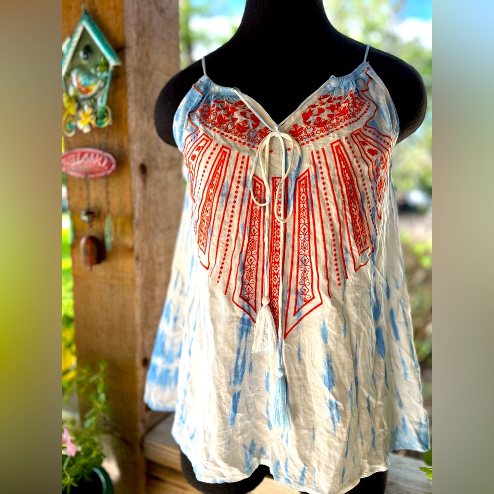 Lela Sky Southwestern Boho Tie Dye Embroidered Tassel Ties Sleeveless Top S